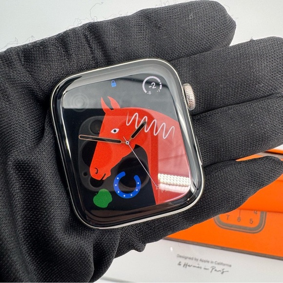 Apple Watch Hermes Series 5 44mm - Picture 6 of 9